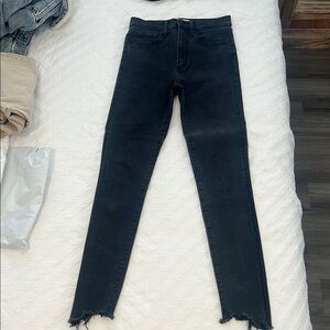 Abercrombie & Fitch Women's Black skinny Jeans raw hem